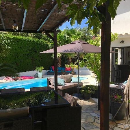 Bed,Kitchen And Swimming Pool Villa Esterel Сен-Рафаель Екстер'єр фото