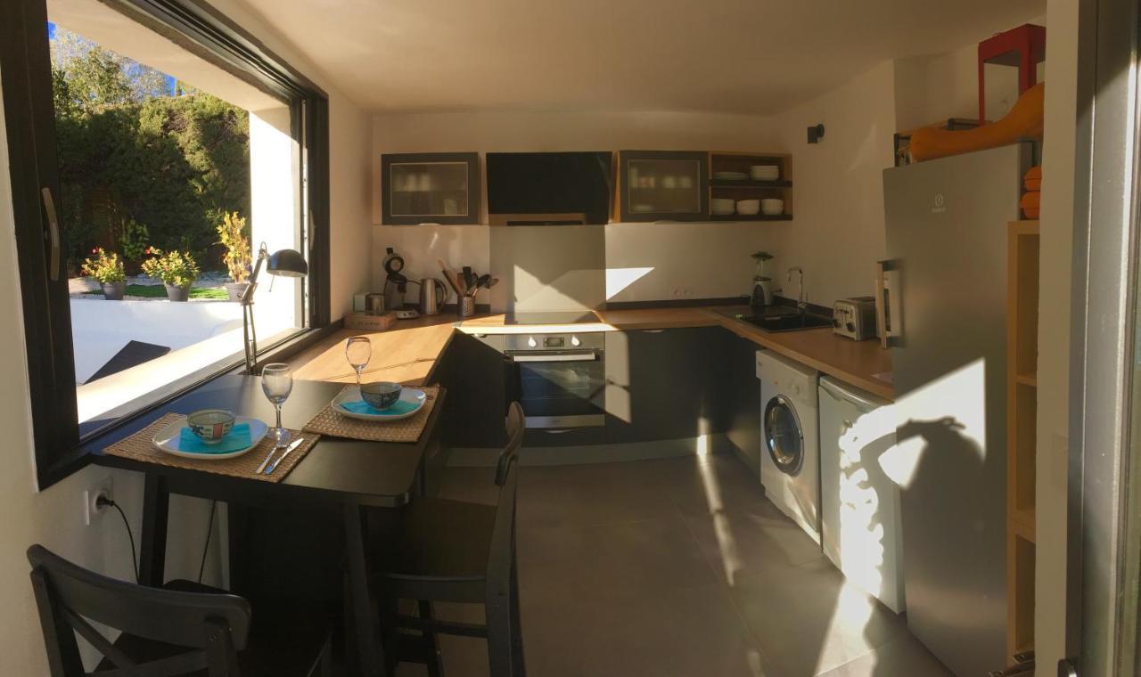 Bed,Kitchen And Swimming Pool Villa Esterel Сен-Рафаель Екстер'єр фото