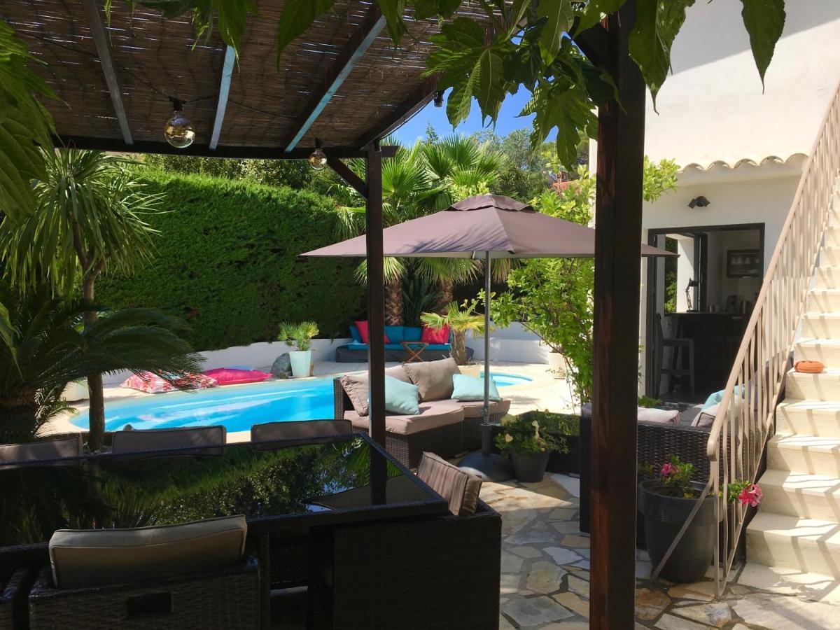 Bed,Kitchen And Swimming Pool Villa Esterel Сен-Рафаель Екстер'єр фото